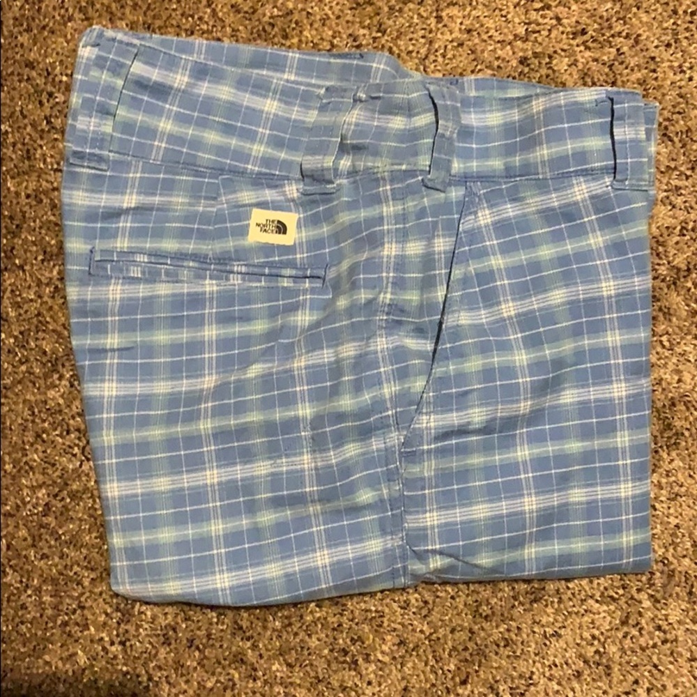 North Face - Women’s Plaid Short -Sz 6